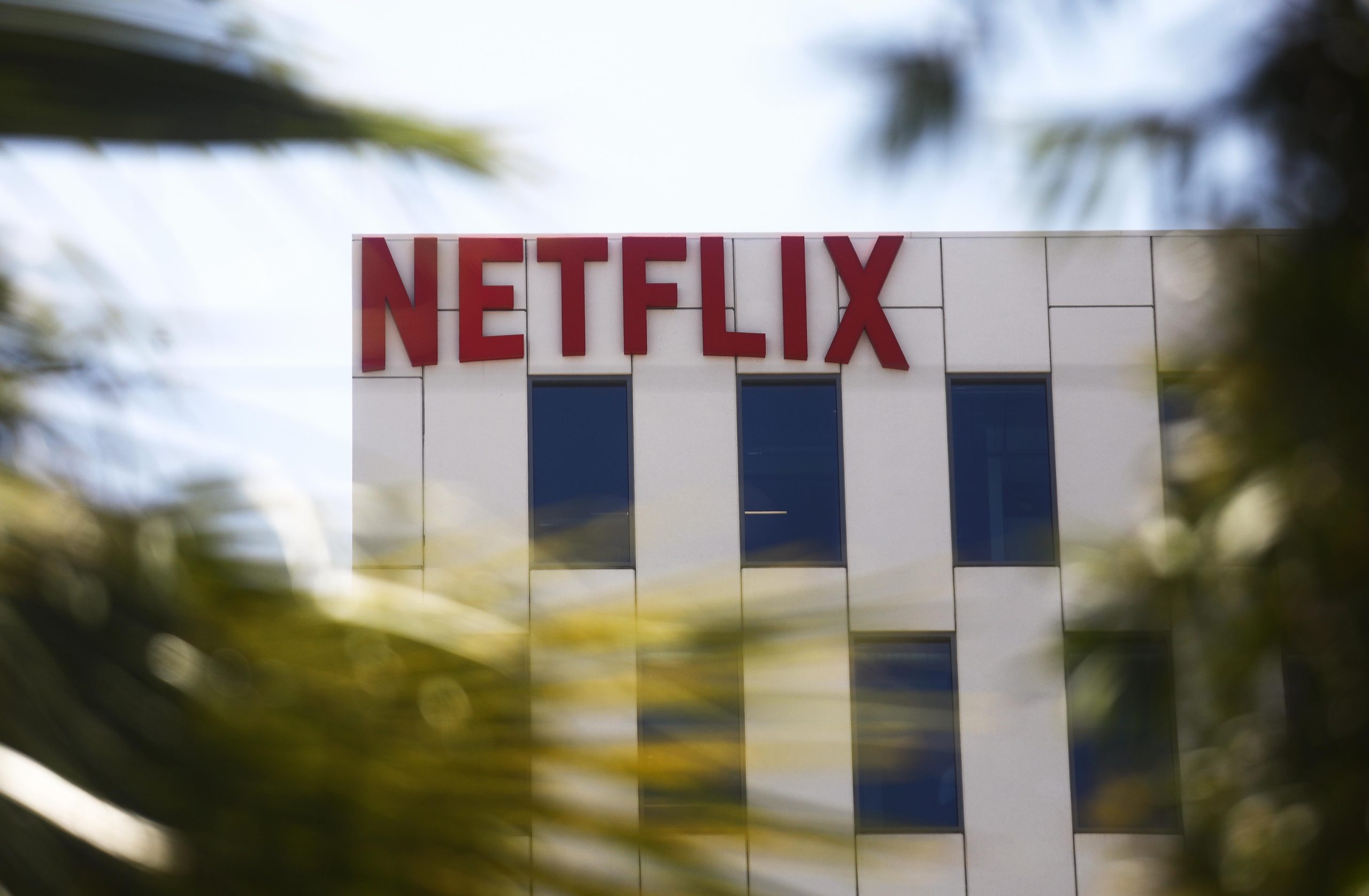 Netflix Testing Extra Charge For Users Who Share Passwords 