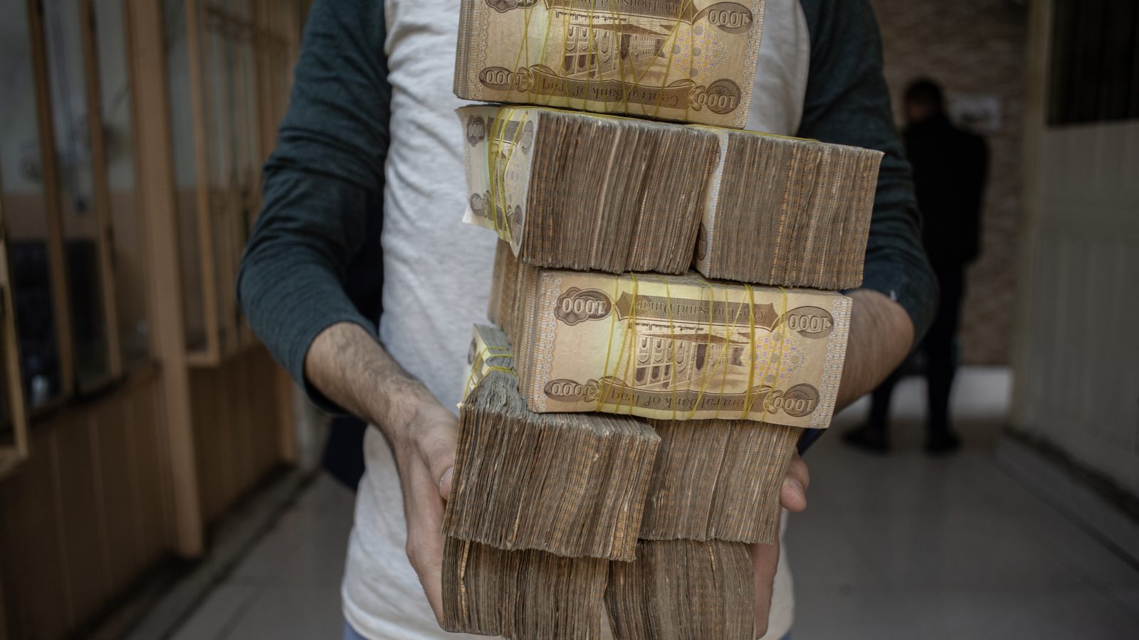Why cash is still king in Iraq